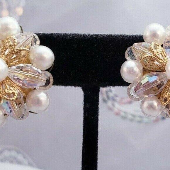 Crystal Faux Pearl Cluster Filigree Clip On Round Shape Vintage Earrings - Picture 2 of 3